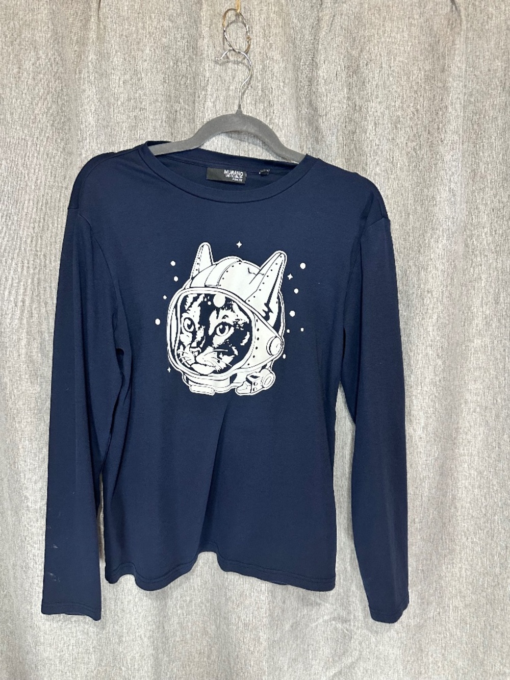 Murano Liquid Luxury Navy Cat Astronaut Graphic Tee Long Sleeve Size M